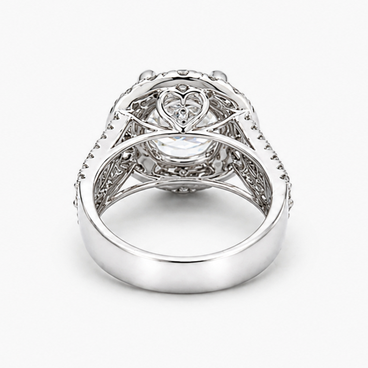 Lab-Grown Diamond Halo Engagement Ring in Platinum | 3.01 CT Round Brilliant | EVS1 IGI | 1.50 CTW