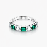 Nhẫn Đeo Tay Vàng Trắng 14K Nạm Kim Cương & Ngọc Lục Bảo Nhân Tạo Xen Kẽ — Tổng kim cương 1.00 CTW, Tổng ngọc lục bảo 0.70 CTW | Cỡ 7