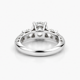 Nhẫn đính hôn kim cương nhân tạo ba viên bằng Bạch kim | Viên chủ cắt tròn 1,60 ct | F/VVS2 | Chứng nhận IGI